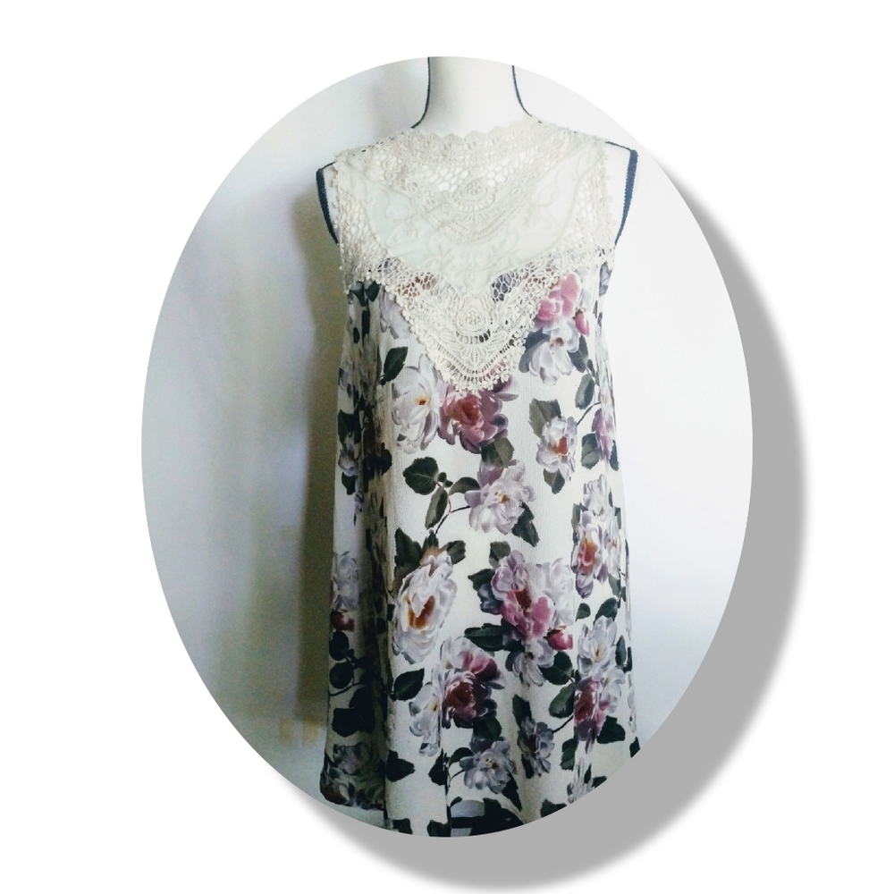 Sold Umgee Boho Sleeveless A-Line Floral Mini D… - Picture 2 of 8